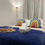 The Pearl Of * Lisbon